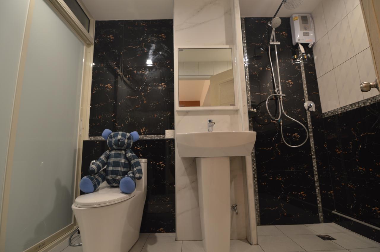 Ud Capital Hotel Udon Thani Bagian luar foto