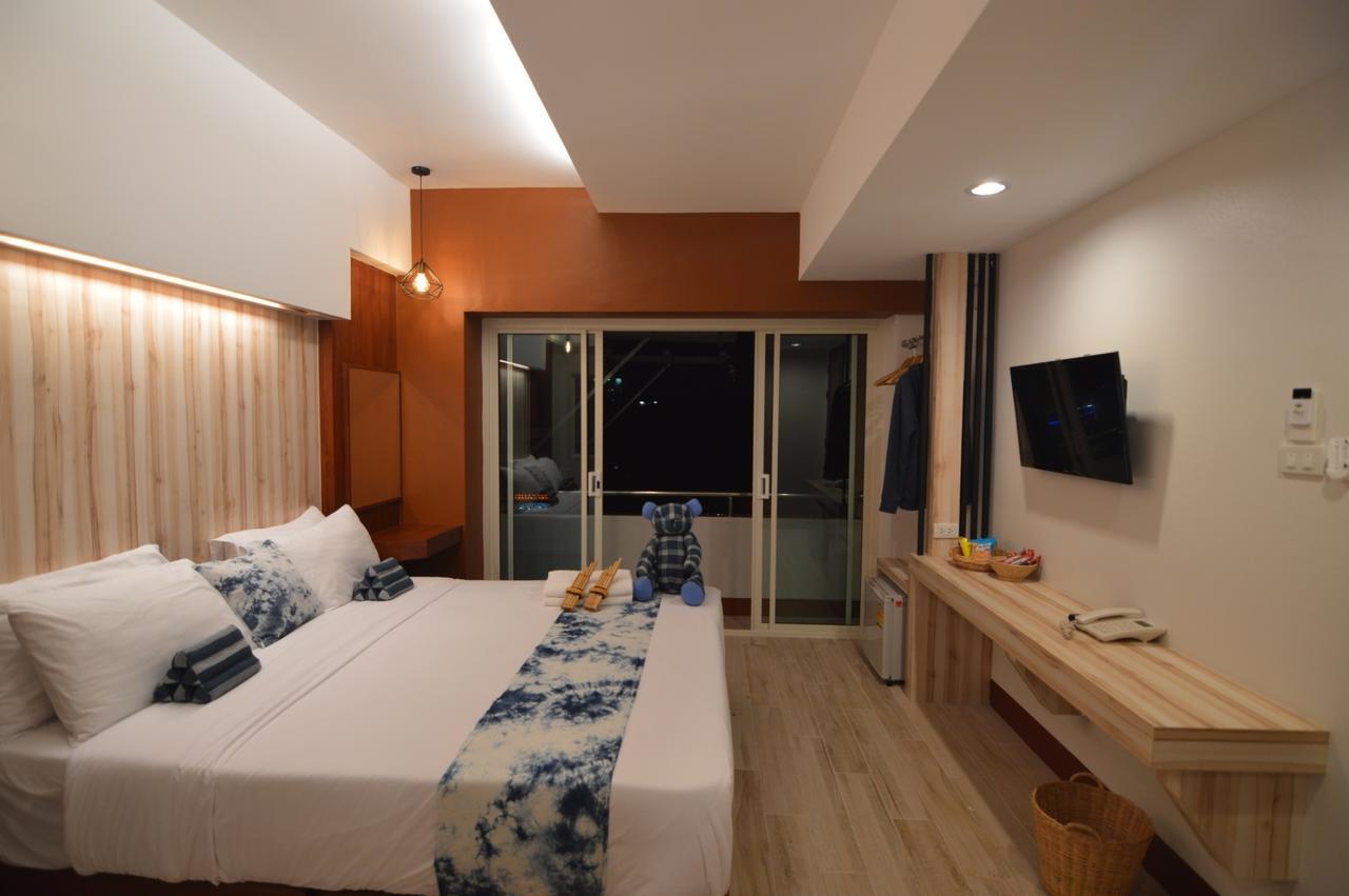 Ud Capital Hotel Udon Thani Bagian luar foto